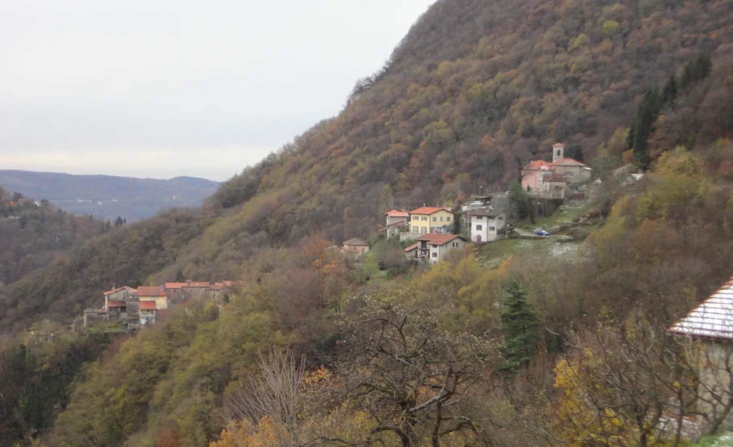 Campora sul versante della Valle di Muggio